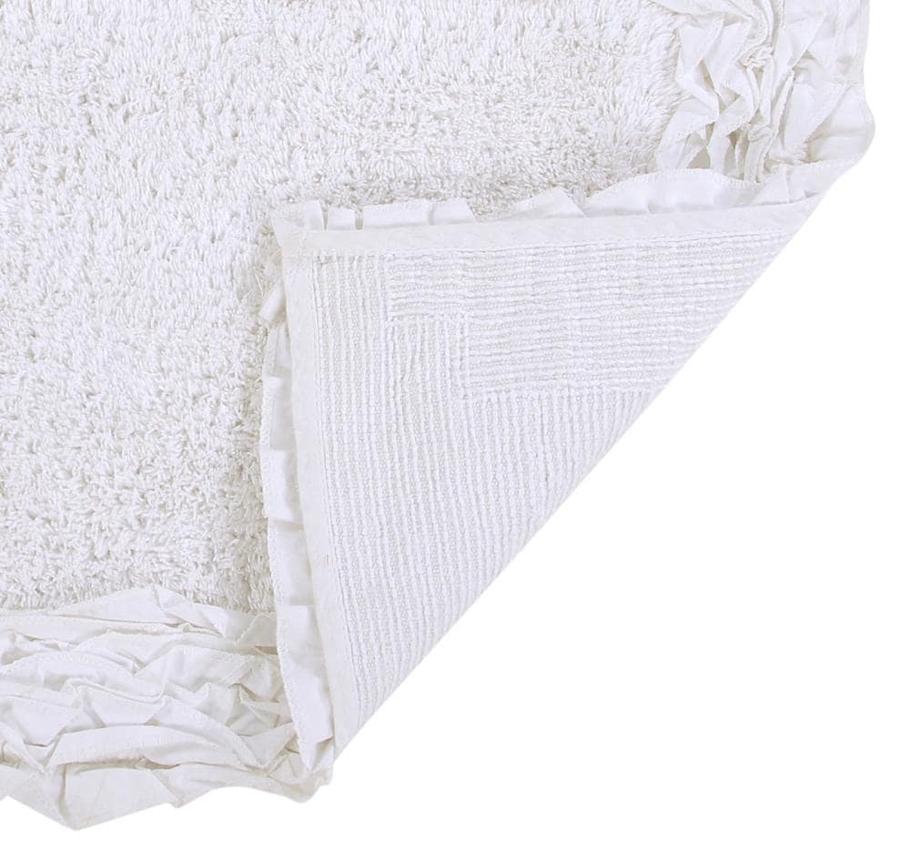 Better Trends Shaggy Border Bath Rug 30-in x 30-in White Cotton Bath Rug