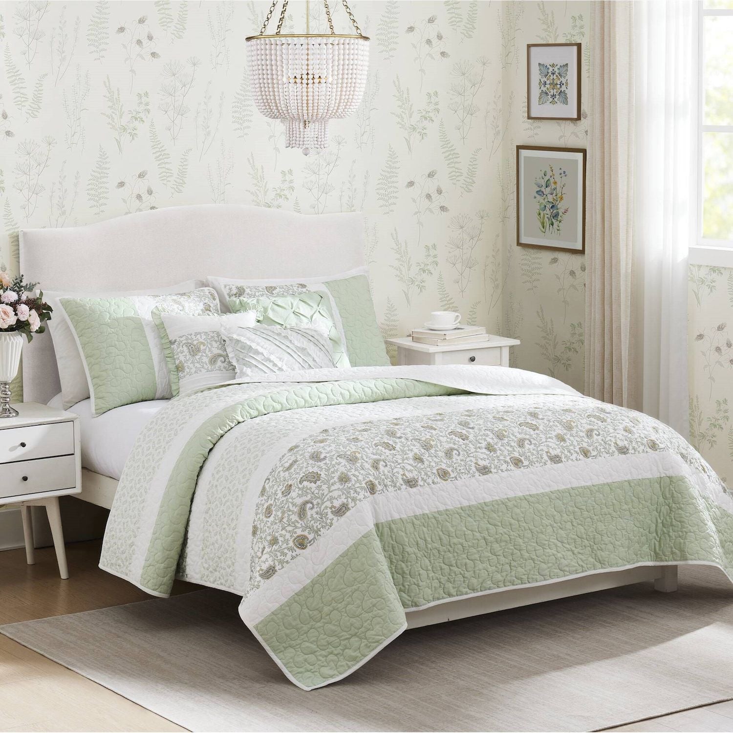 Madison Park 6-Piece Vanessa Quilt Set with Shams and Throw Pillows