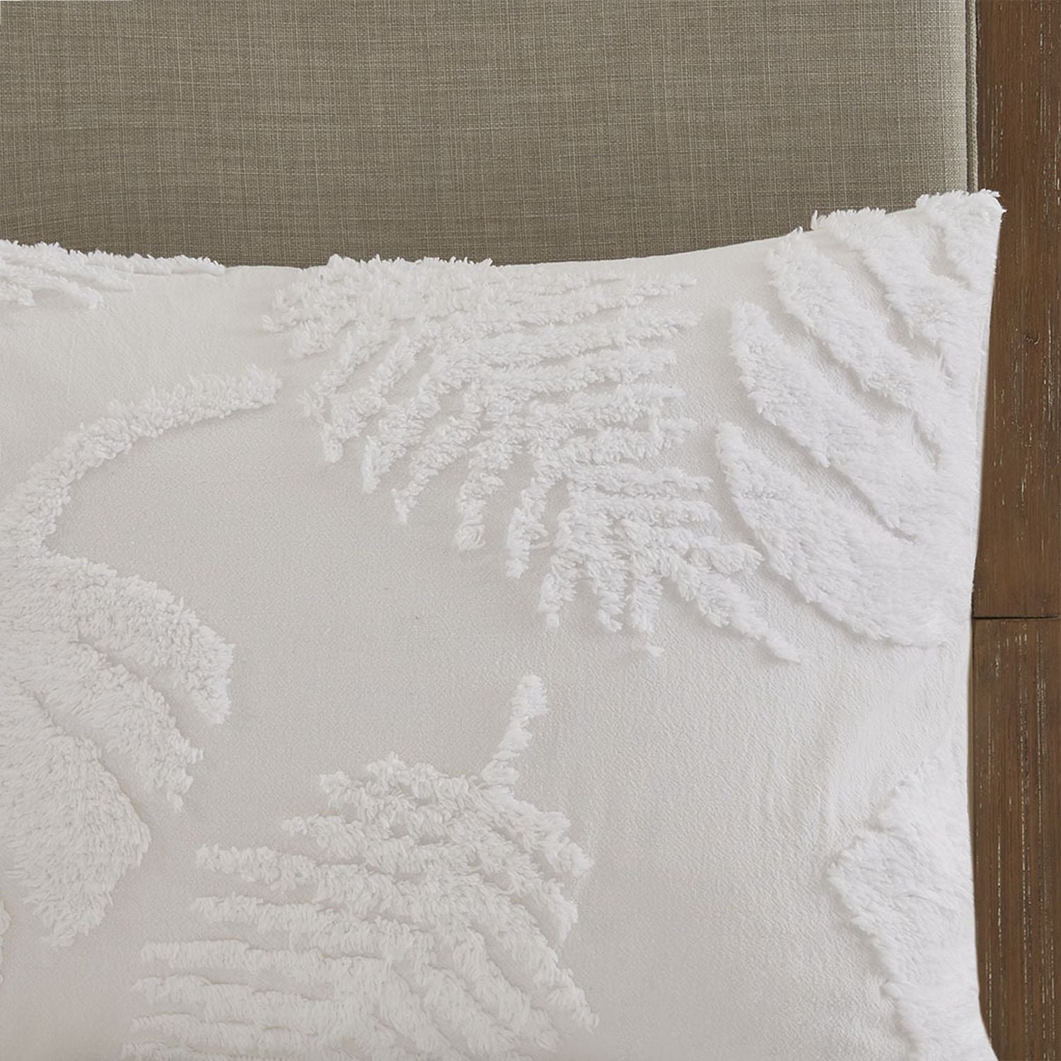 Madison Park Osanna 3-Piece Tufted Chenille Palm Coastal Cotton Comforter Set