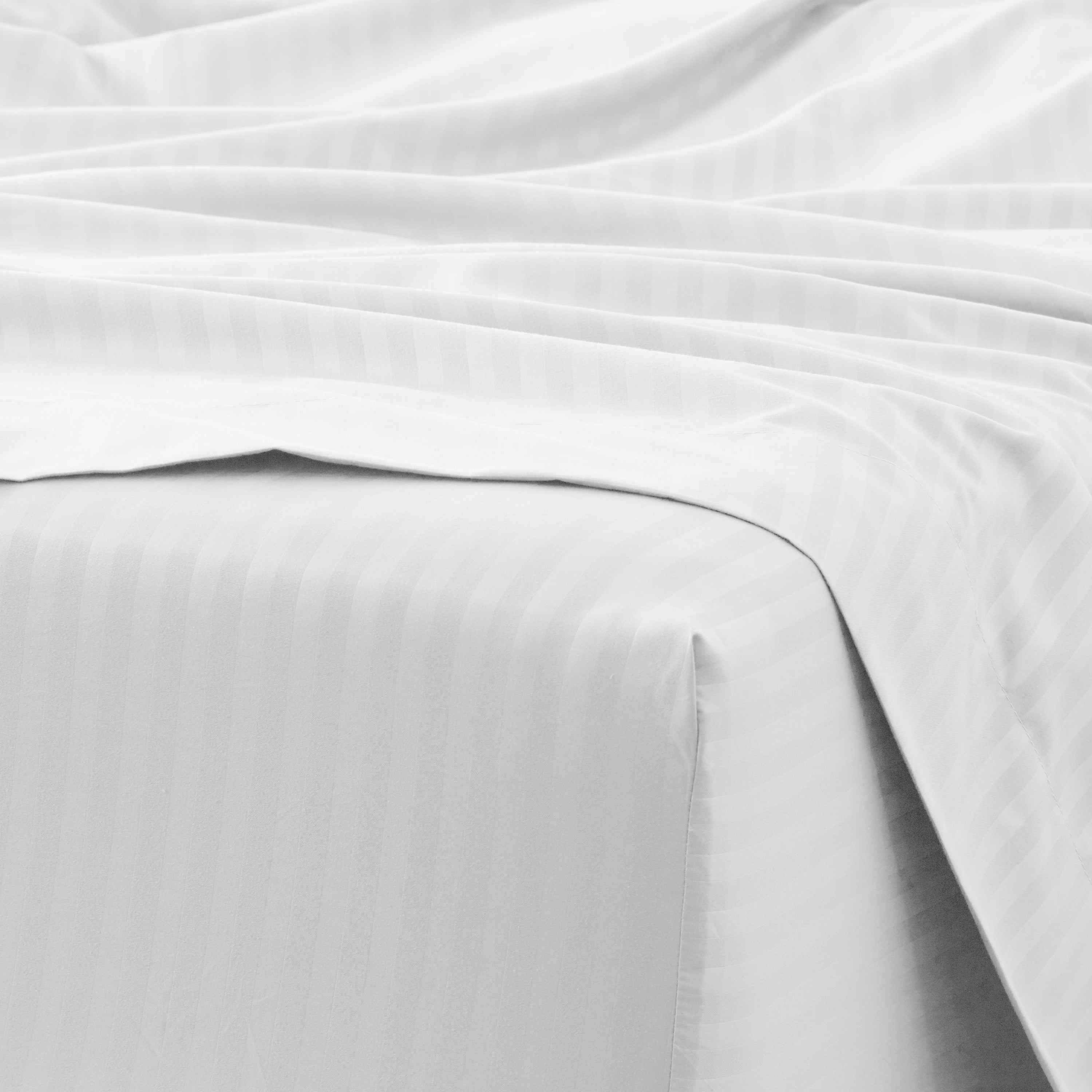 Ienjoy Home King 20000-Thread Microfiber White 4-Piece Bed-Sheet