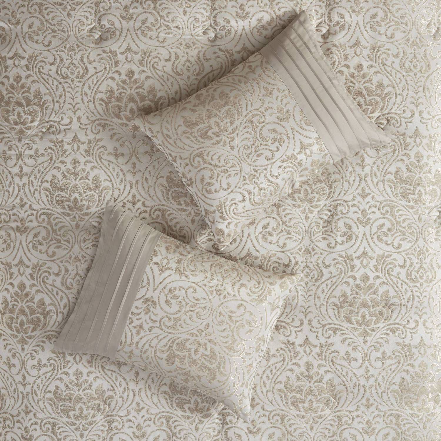 Madison Park Maisie 12-piece Jacquard Complete Comforter Set with Sheet Set