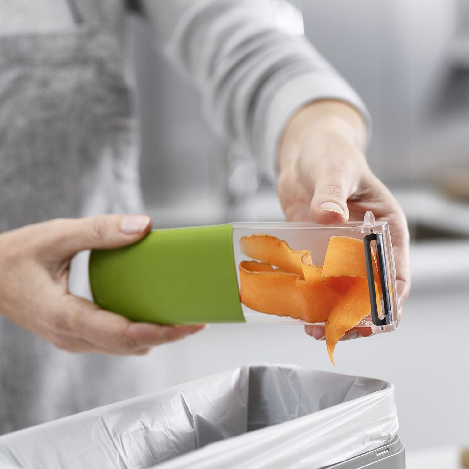 Joseph Joseph PeelStore Waste Collecting Peeler