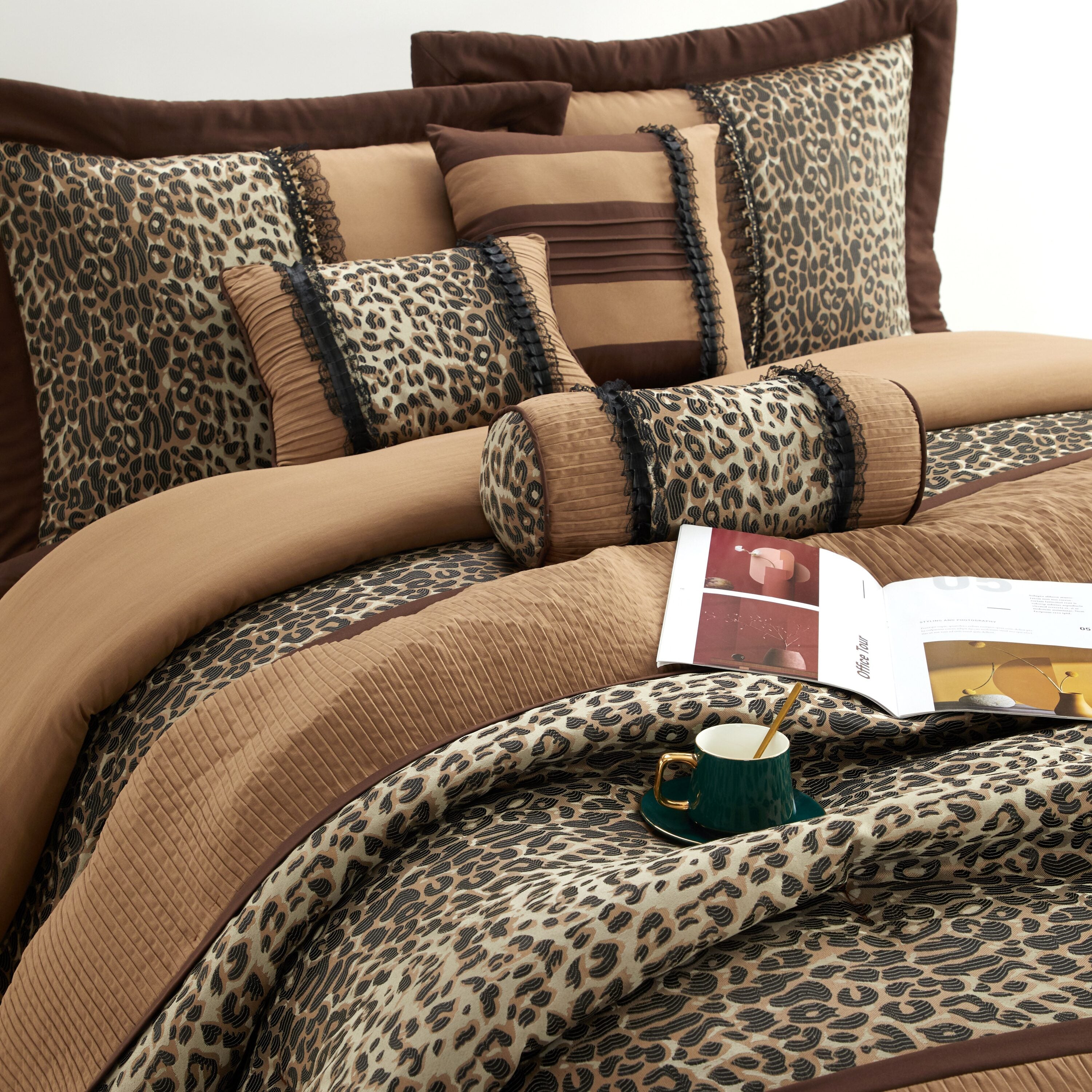 Nanshing 7-Piece Brown/Taupe Queen Comforter Set
