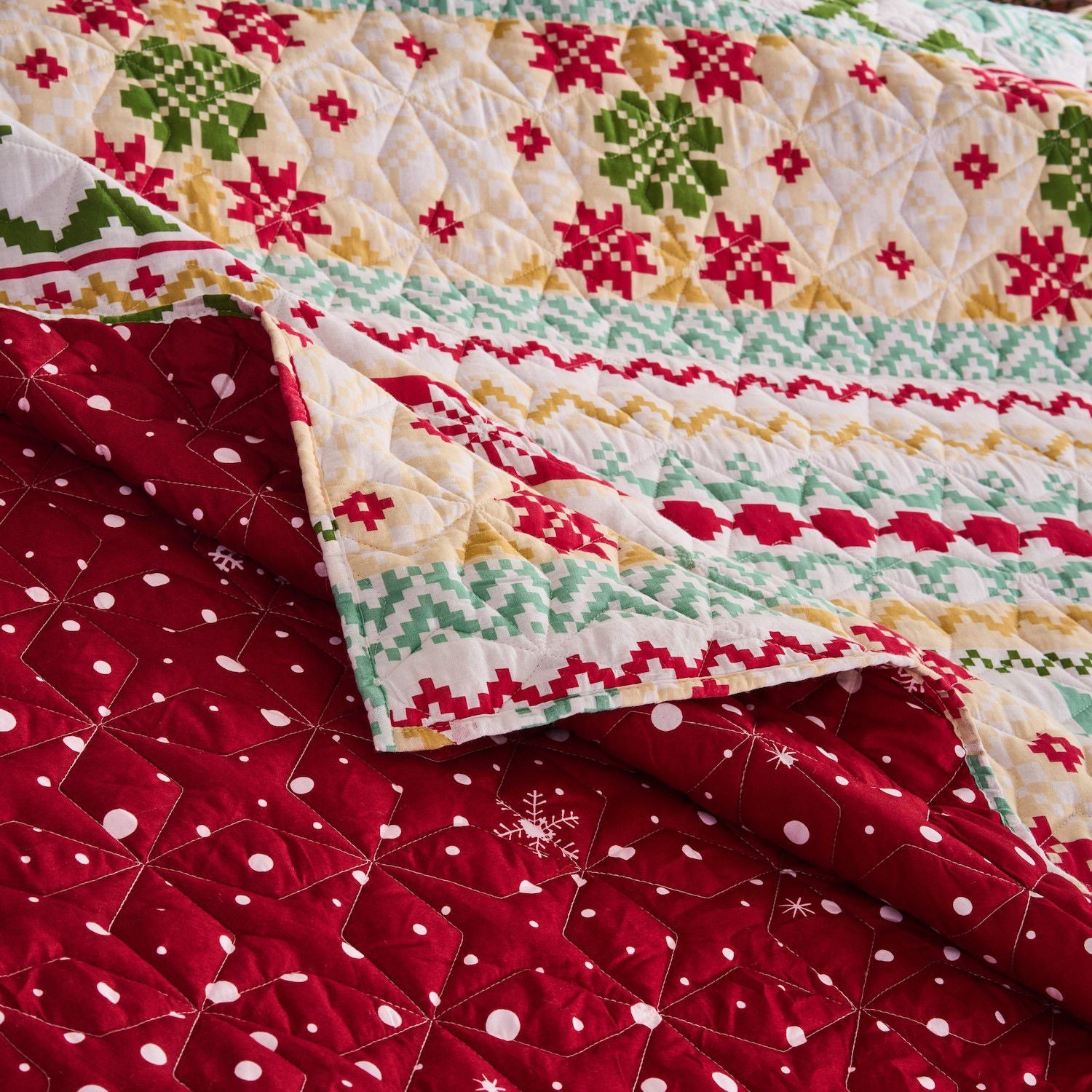 Fair Isle Greenland Home Reversible Quilt Set