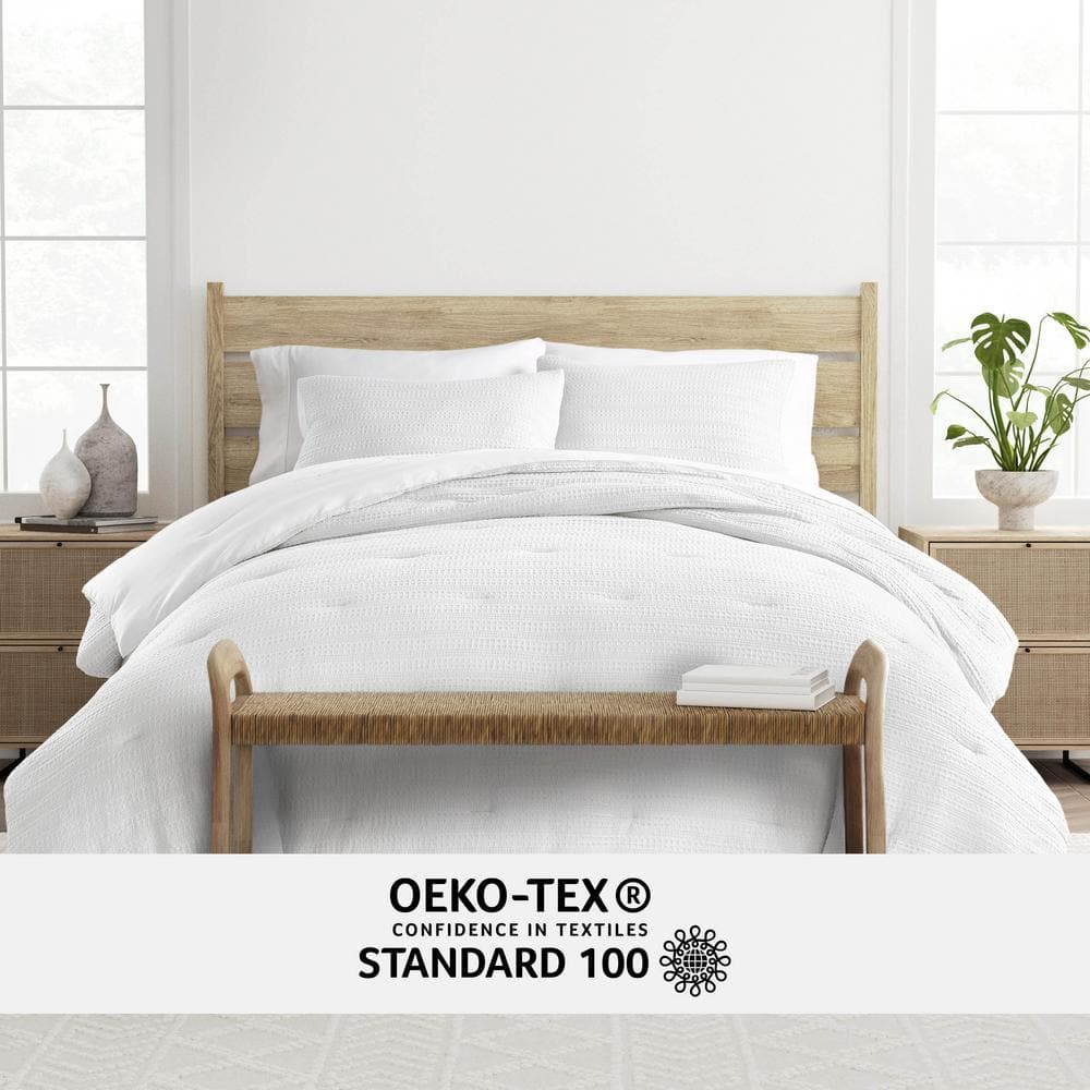Waffle Textured 3 Piece All Season Down-Alternative Queen Comforter Set in White