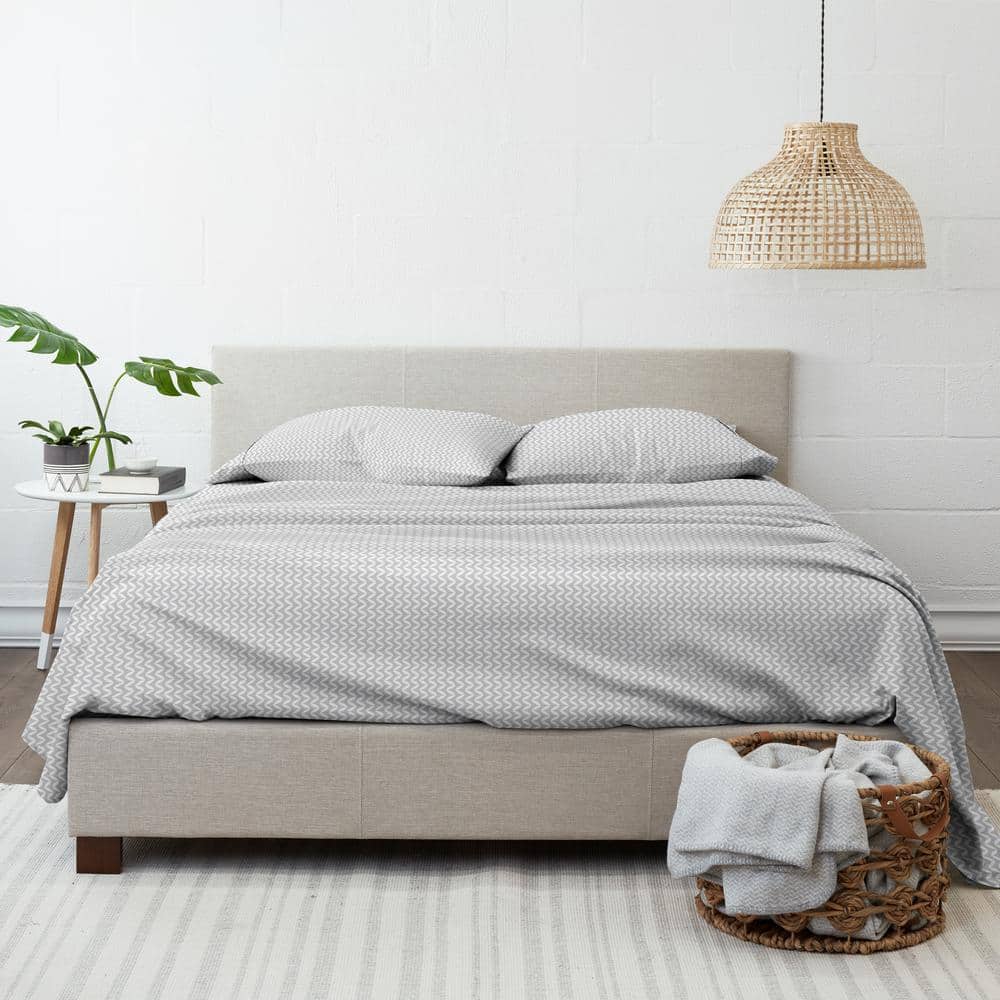 Becky Cameron Home Collection 4-Piece Gray Geometric Microfiber Full Sheet Set