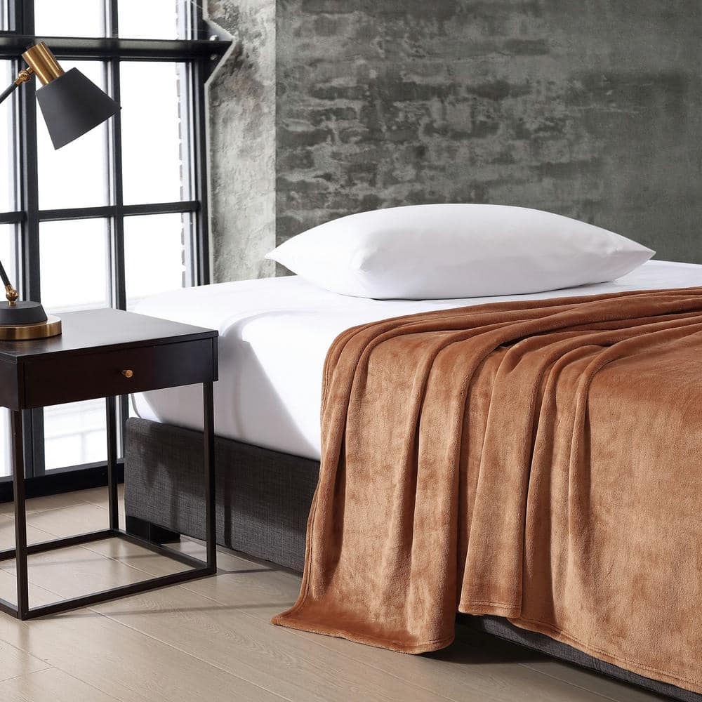 KCR Solid Dark Orange 1-Piece Ultra Soft Plush Fleece King Blanket