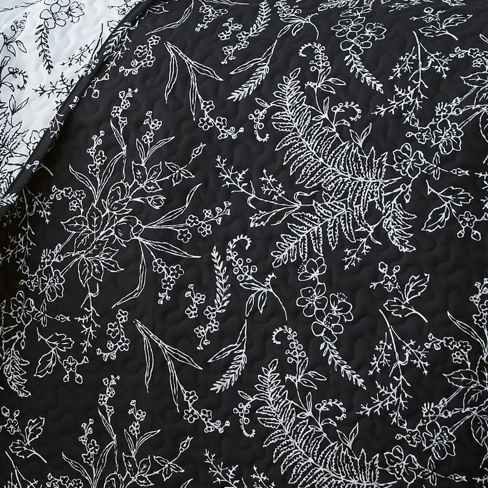 Winter Brush Reversible Black 3-Piece Full/Queen Microfiber Quilt Set