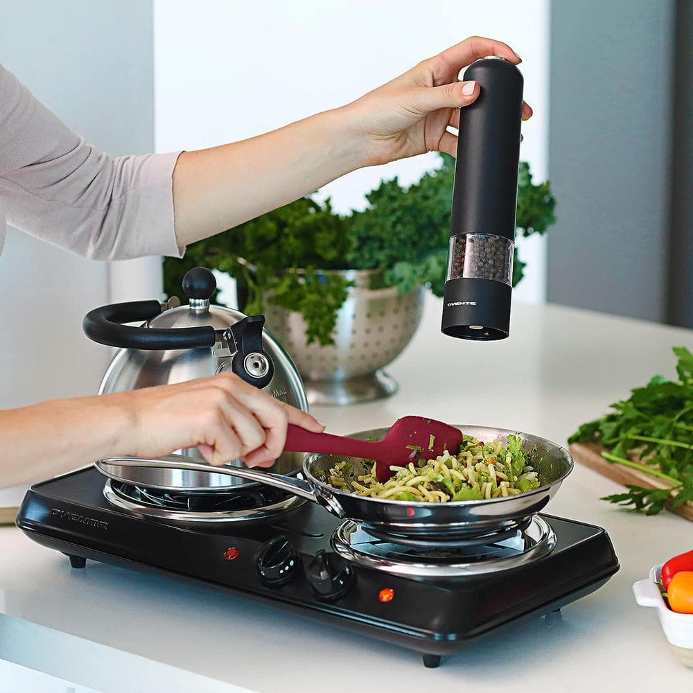 Double Coil Burner 6 in. and 5.75 in. Black Hot Plate