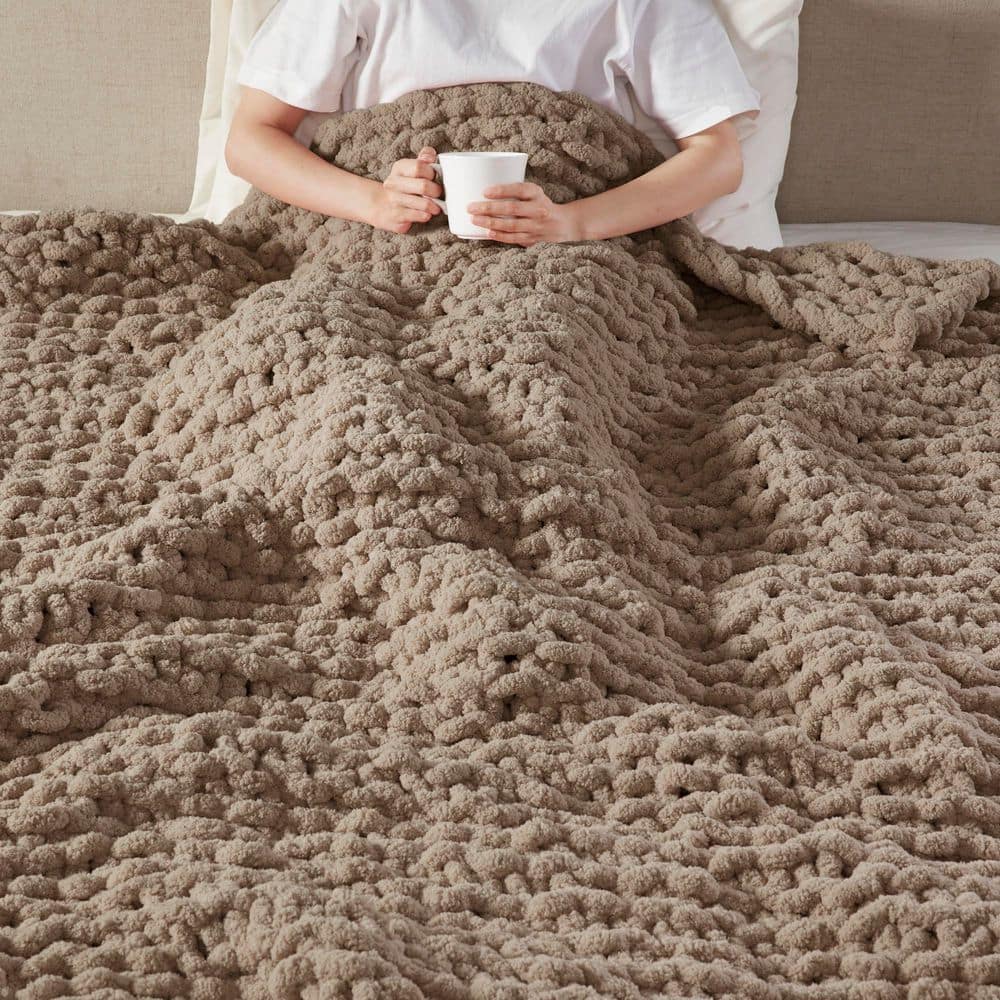 Chenille Chunky Knit Brown Polyester Throw Blanket