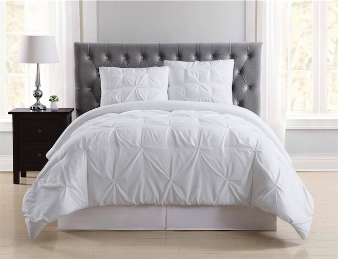 Truly Soft Everyday Lightweight Comforter Set