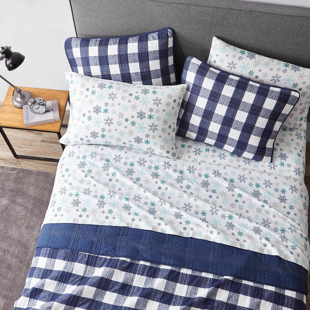 Tossed Snowflake 4-Piece Multi-Blue Graphic Flannel Queen Sheet Set