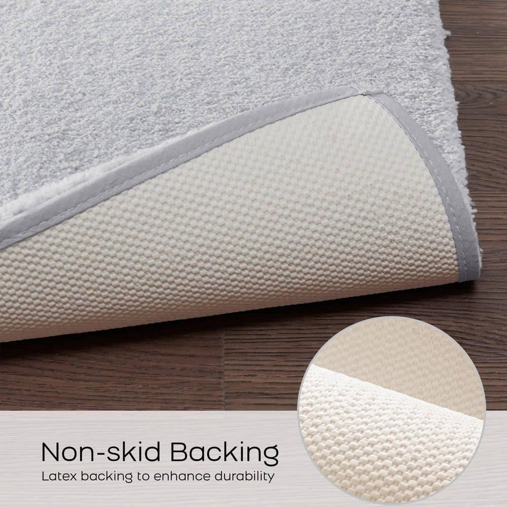 Marshmallow Grey 24 in. x 40 in. Bath Mat