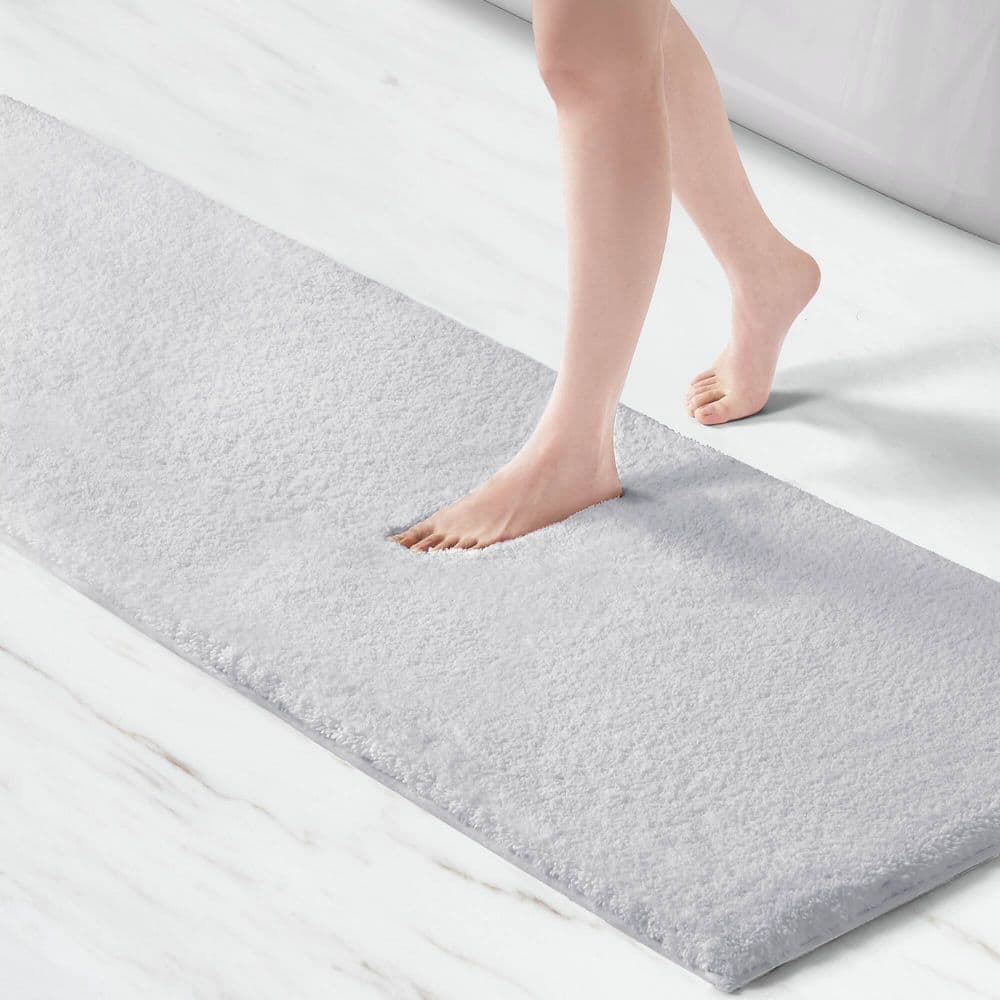 Marshmallow Grey 24 in. x 40 in. Bath Mat
