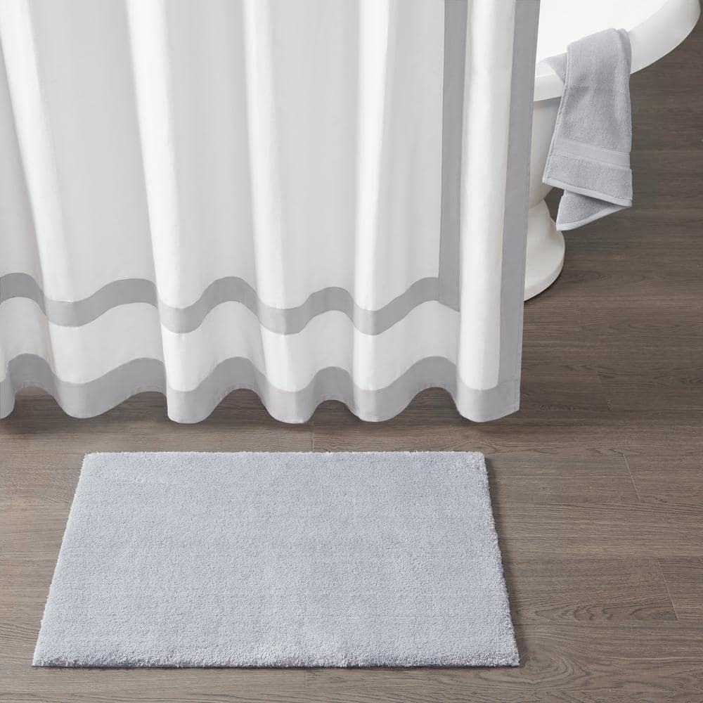 Marshmallow Grey 20 in. x 30 in. Bath Rug