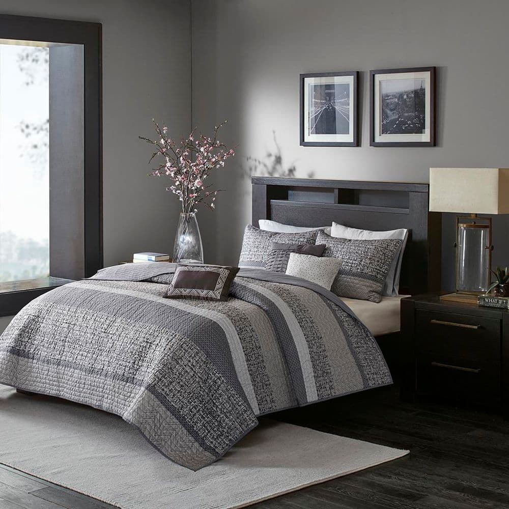 Madison Park Melody 6-Piece Grey/Taupe Polyester King/Cal King Reversible Jacquard Quilt Set with Throw Pillows