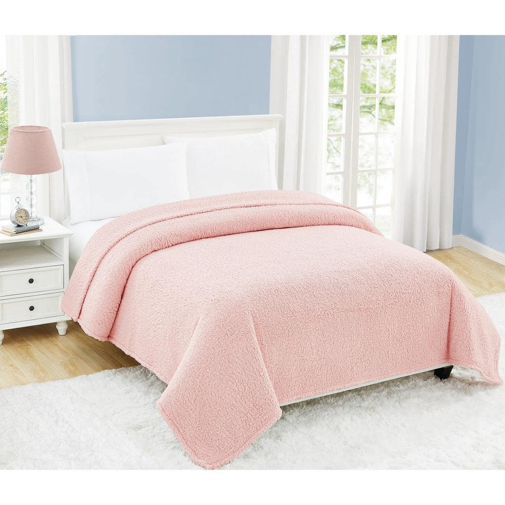 Cloud Sherpa Blush Polyester Full/Queen Blanket
