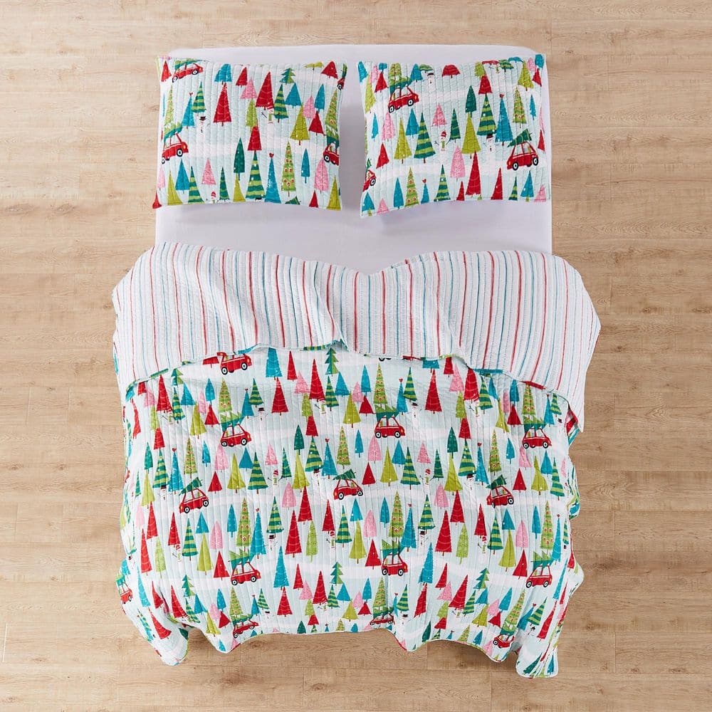 Merry and Bright Holly Jolly Multi-Color Christmas Trees Reversing to Stripes Full/Queen Microfiber Quilt