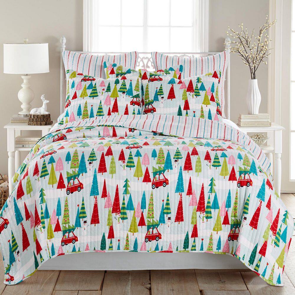Merry and Bright Holly Jolly Multi-Color Christmas Trees Reversing to Stripes Full/Queen Microfiber Quilt