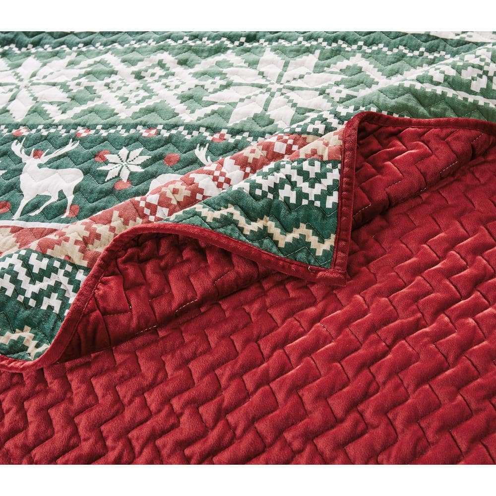Fair Isle Red Holiday 50 in. x 60 in. Microfiber Throw Blanket