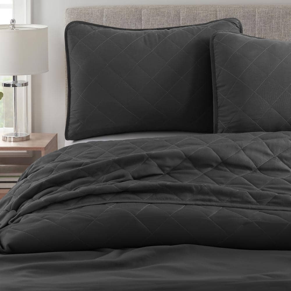 Swift Home All-Season 2-Piece Dark Gray Solid Color Microfiber Twin/Twin XL Quilt Set